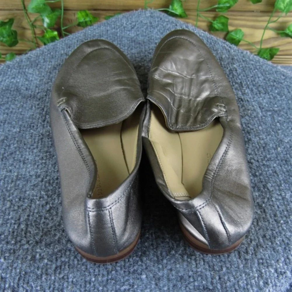 Banana Republic Women's  Loafer Pewter Leather Sz‎ 8 Medium Gently Used 2025